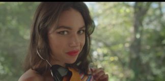 DJ L D R U – Next To You feat. Savoi (Şimdi Dinle)