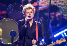 Billie Joe Armstrong, Perry Farrell’in Green Day’i ‘Erkek Grubu’ Olarak Görmediğini, Grubun ’94 Lollapalooza Kadrosundan Çıkarılmasını Engellemeye Çalıştığını Söyledi